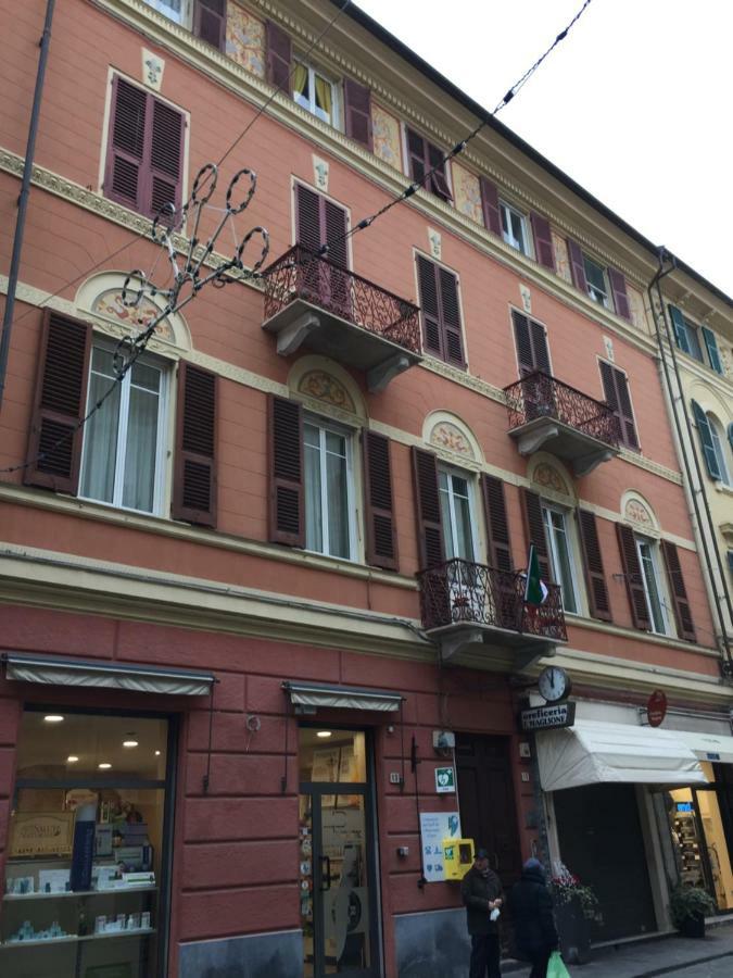 Residenza D'Aste Apartment Albenga Exterior photo